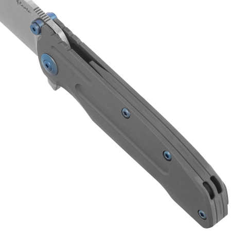 Nóż składany Reate District 9 V2 Dark Bead Blast Titanium, Blue HD, Satin 154CM (9D-V2 TDBB SAT)